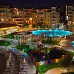 Royal Sun شقة فندقية
