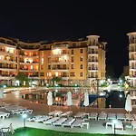 Royal Sun شقة فندقية