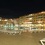 Royal Sun شقة فندقية ساني بيتش