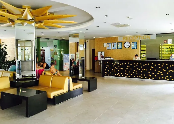 Royal Sun Apartahotel 2*