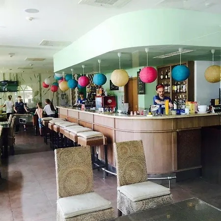 Royal Sun Aparthotel 2*